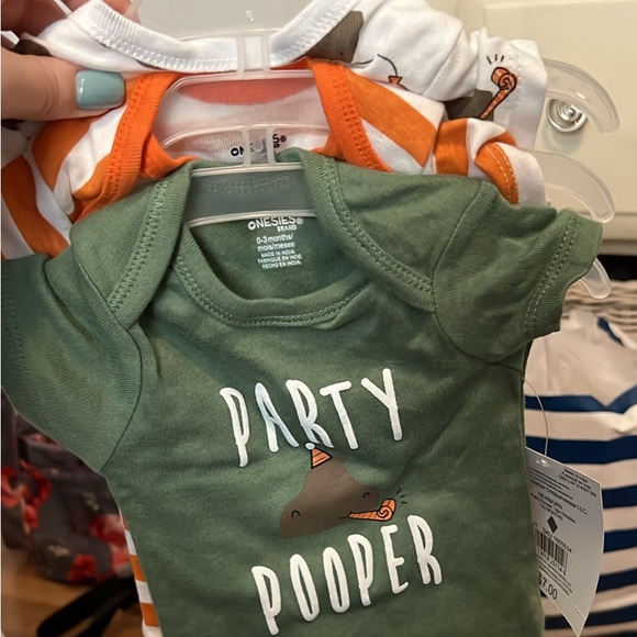 Onesie brand! Boy 0-3 month brand new with tags! - Picture 2 of 3